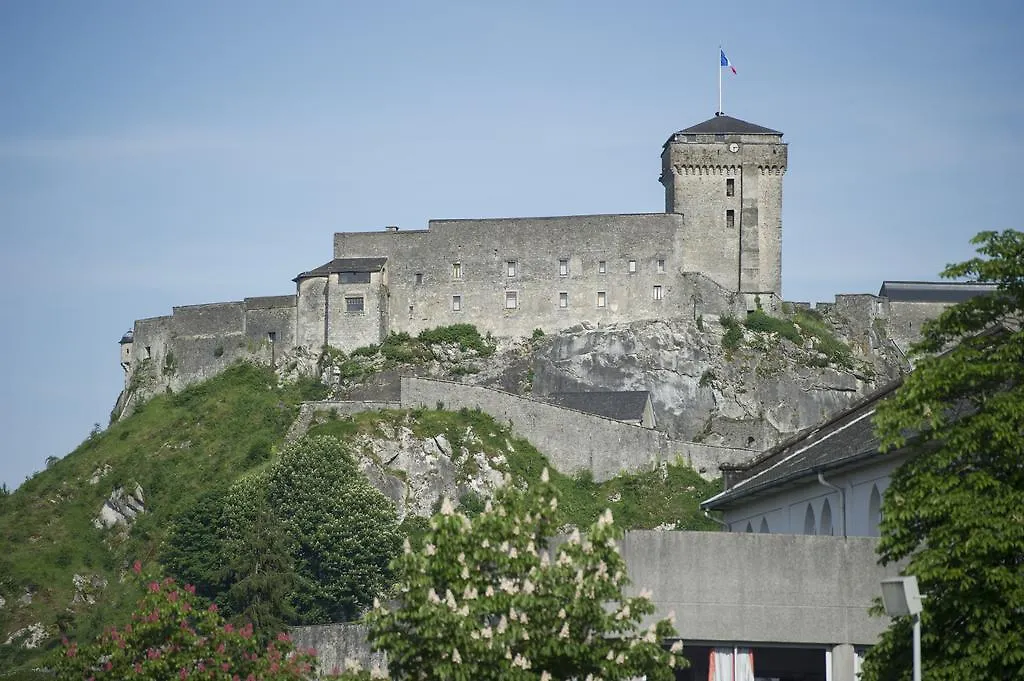 Hotel Esplanade Eden Lourdes 3*,  France