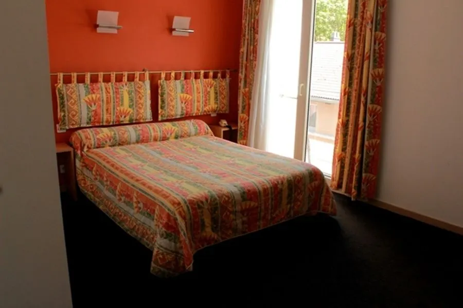 Hotel Esplanade Eden Lourdes 3*,